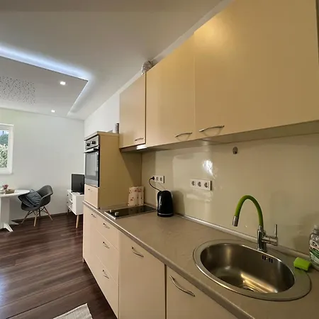 Lovely Apartma